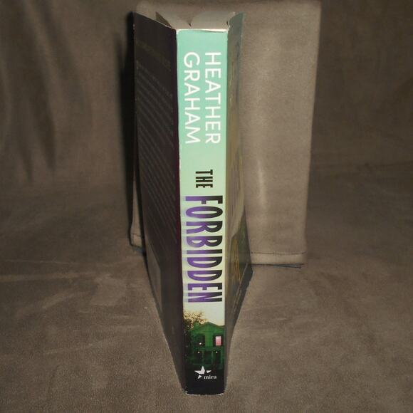 The Forbidden by Heather Graham Paperback 2021 Krewe of Hunters #34 - Picture 2 of 7